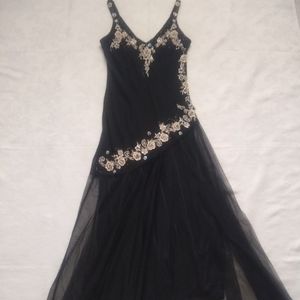 Glamour v-neck flower embroidery sequins tulle flowy gown dress
